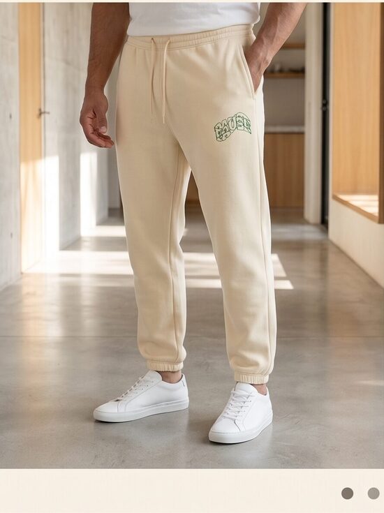 H&M Relaxed Fit sporta bikses – krēmkrāsas (S)